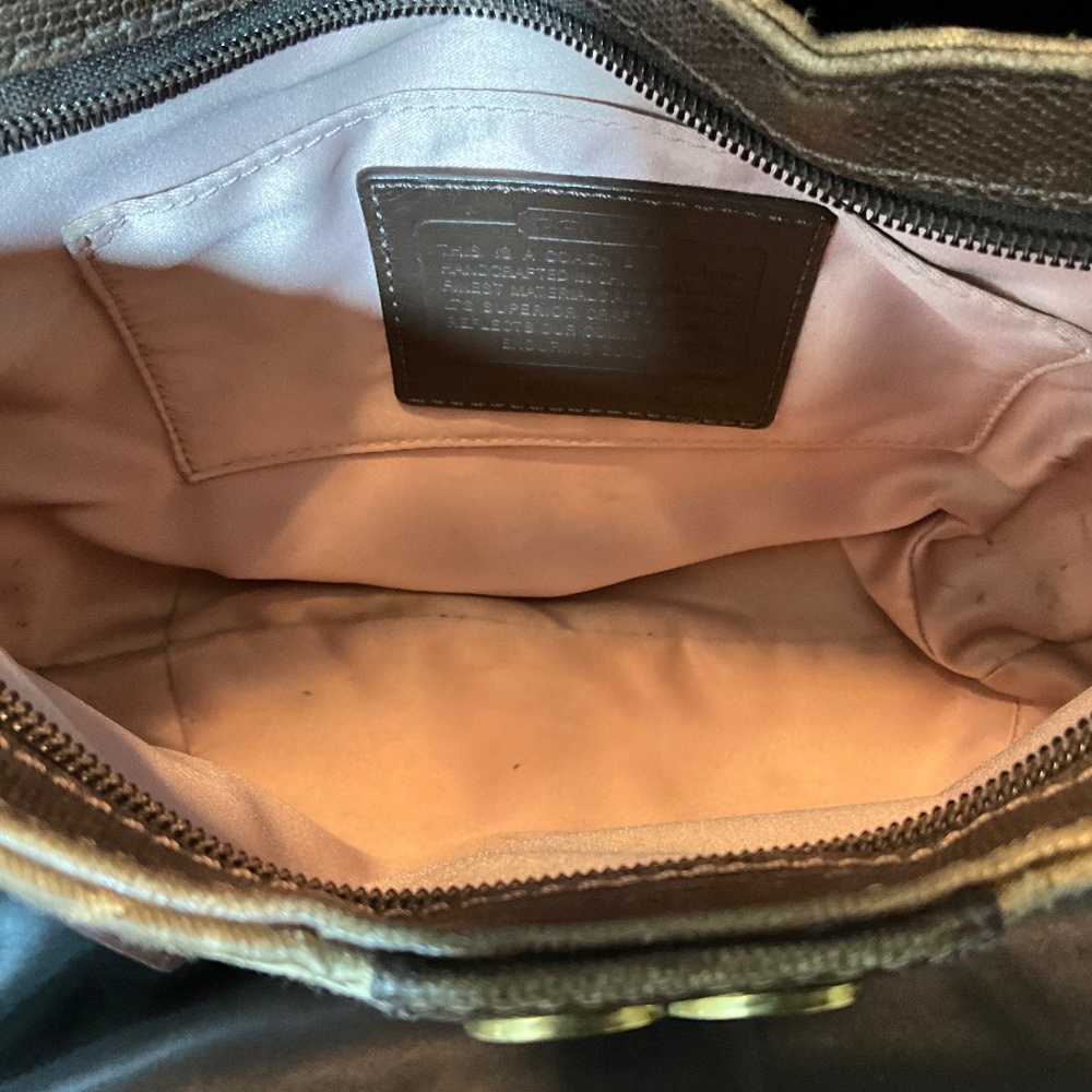 Coach signature beige and brown shoulder bag,  4 “C” emblem.   30-H7Fa - Picture 7 of 9